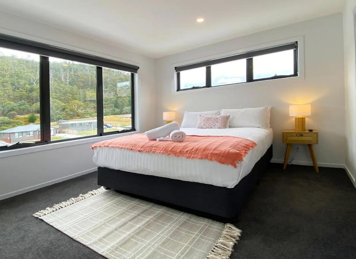 Albatross Rise - Modern Family Home Hobart 0*,  Australia