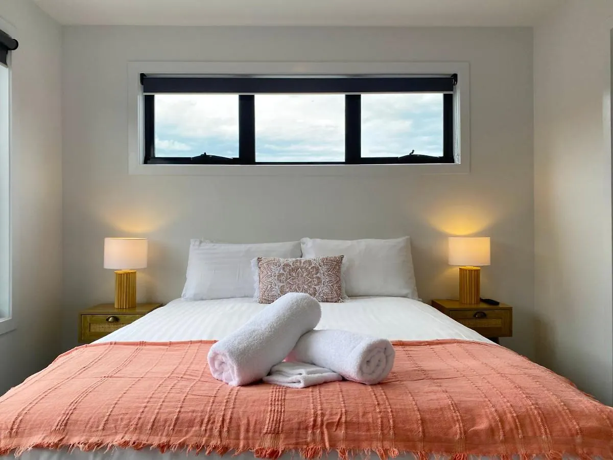 Albatross Rise - Modern Family Home Hobart